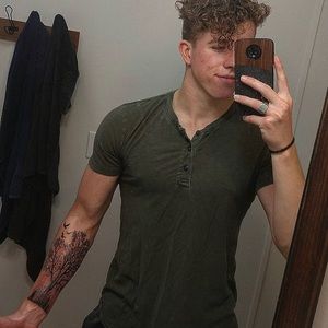 Meet your Posher, Seth